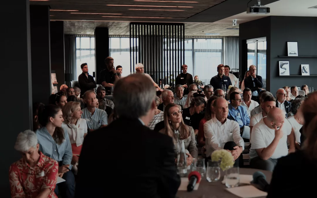 DIALOG BY SCHUSTER: Generationswechsel —  bewusst & clever